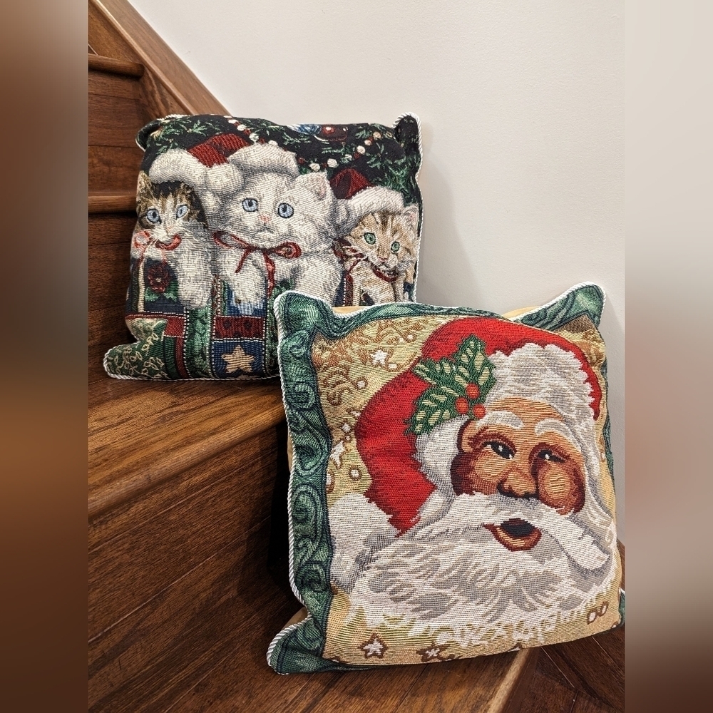 Vintage Hallmark Christmas throw pillows Kittens & Santa zip off shams 1…